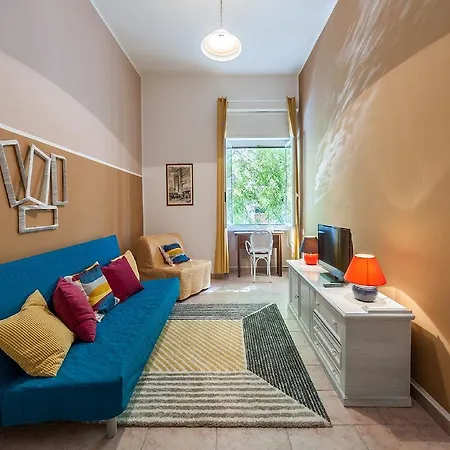 Piazza Tuscolo Apartman